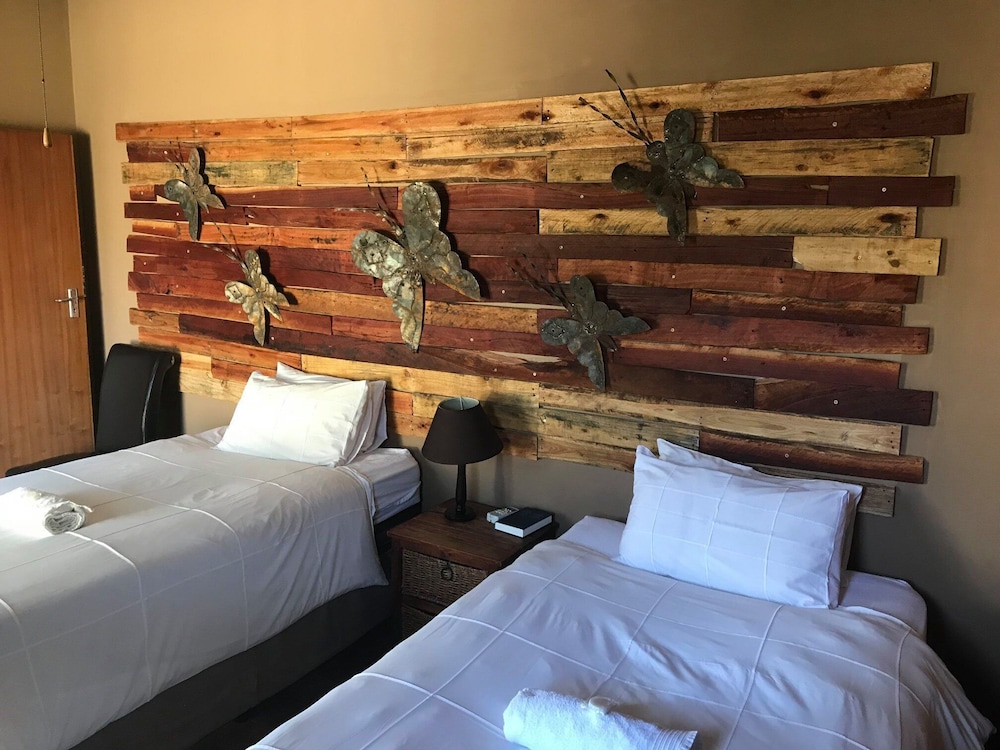 Simoni Guest House 4/10