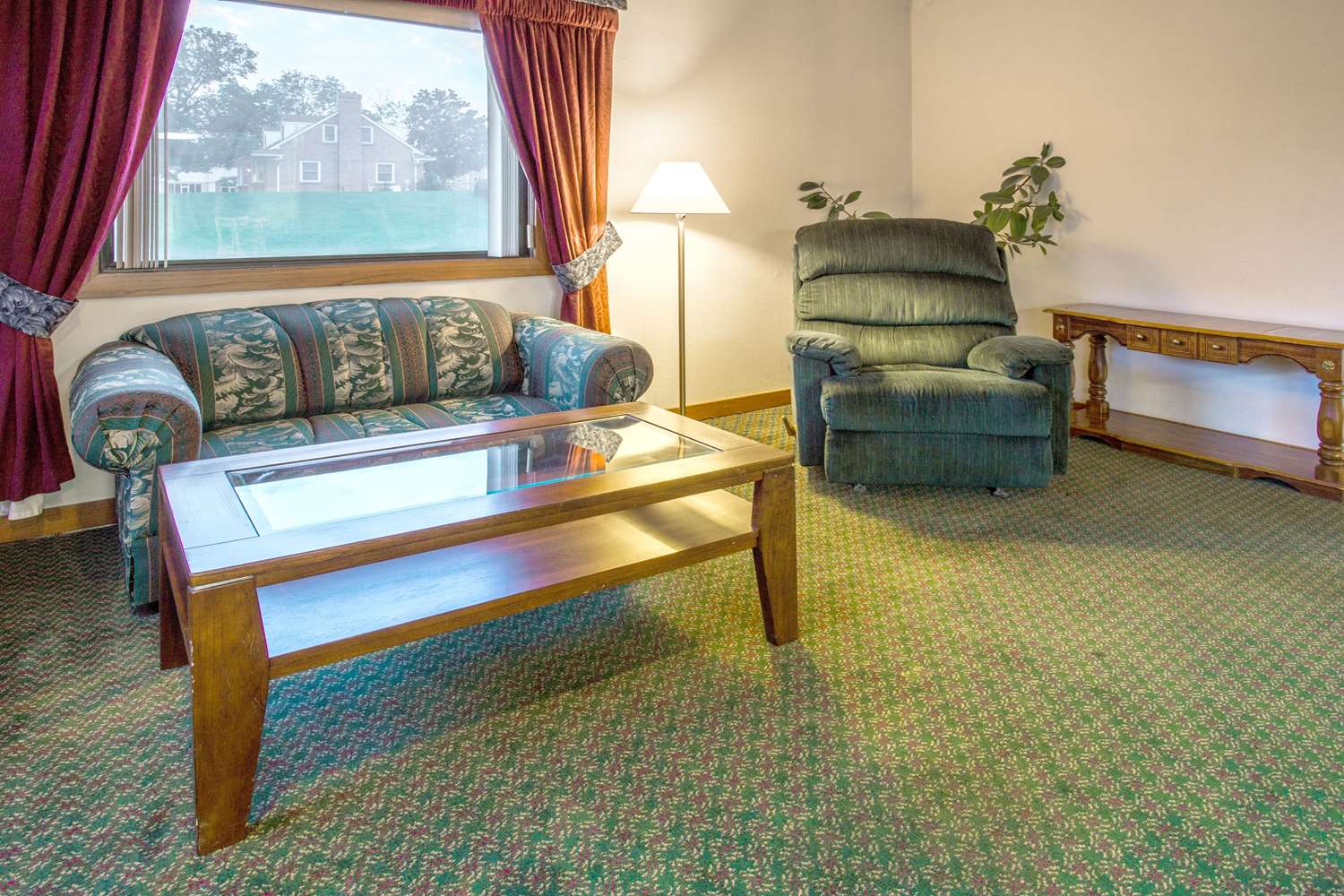 Super 8 By Wyndham Hartford Wi 3/8