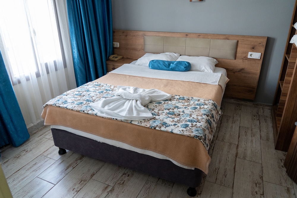 Otel Eroglu 15/44