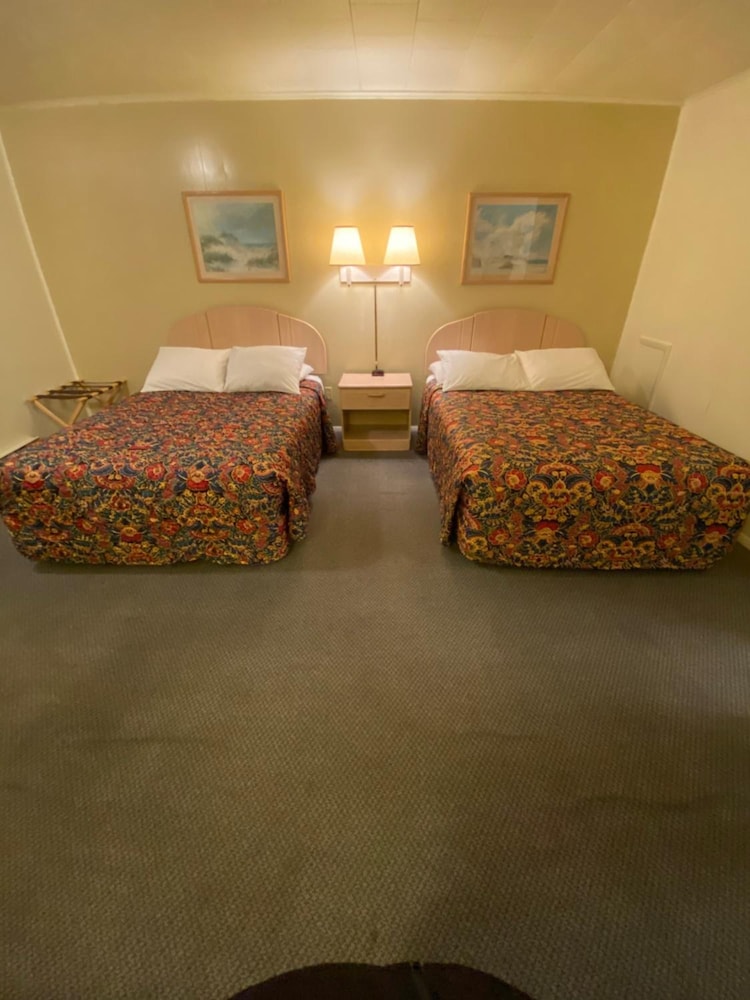 Birchwood Inn 16/24