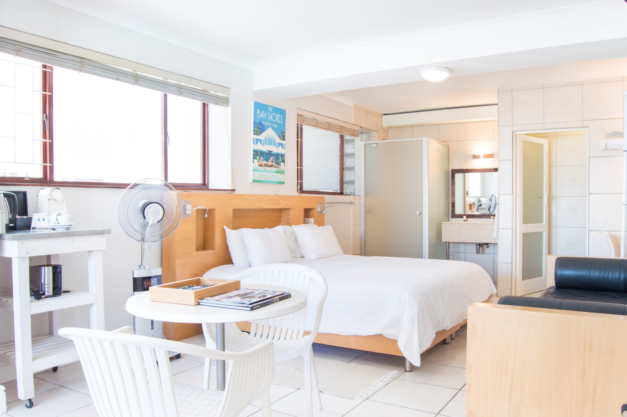 Beach, Club, Studio, King Bed, with Pool
