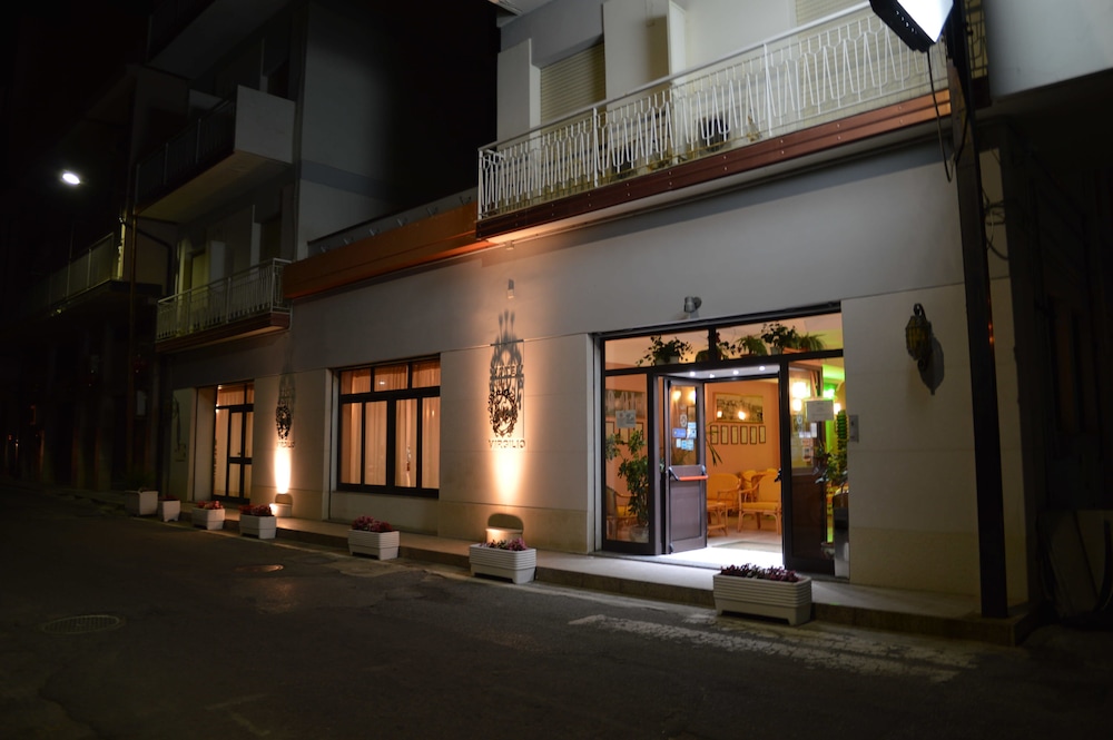 Hotel Virgilio 4/64