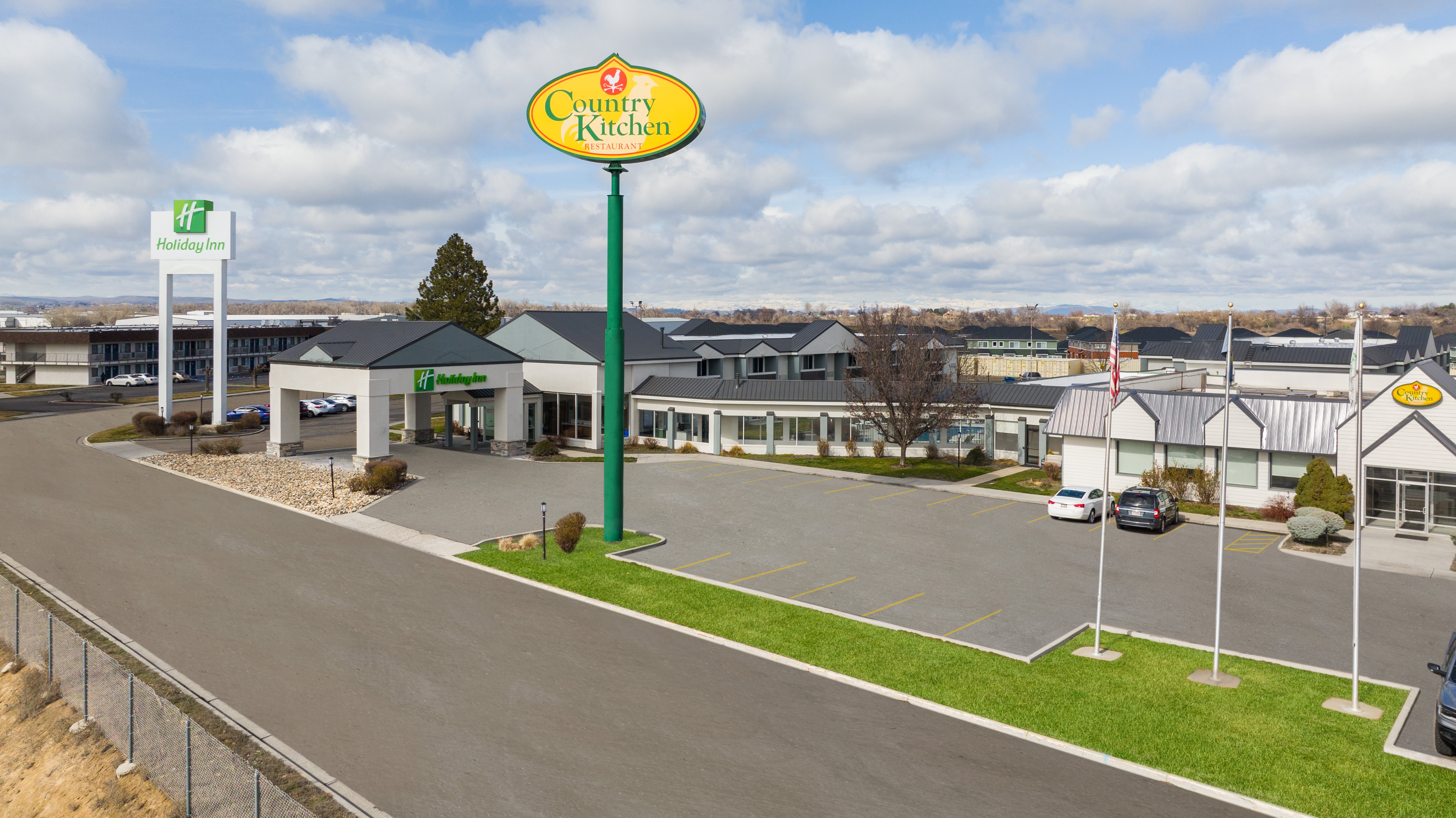 Holiday Inn Ontario 56/61