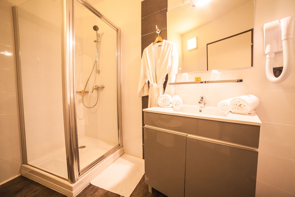 Hotel Les Domes - Perpignan Sud by Hosteletour 21/65