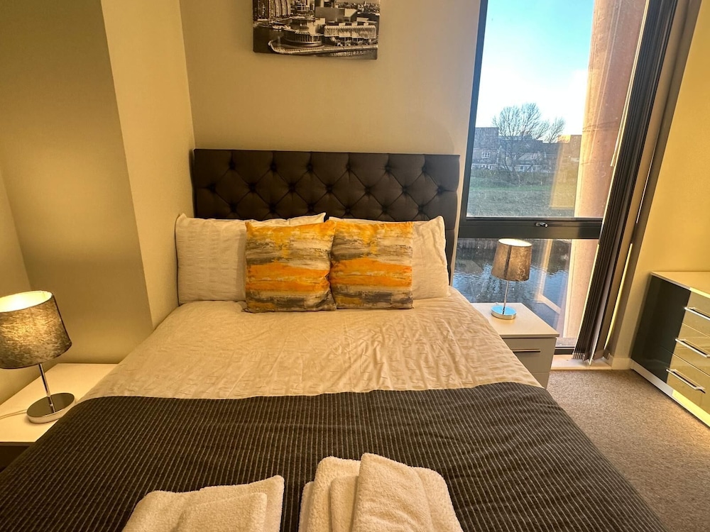 Dream Apartments Manchester 25/50