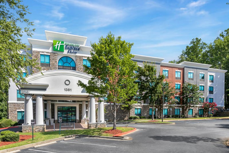 Holiday Inn Express & Suites Clemson - Univ Area 4/82