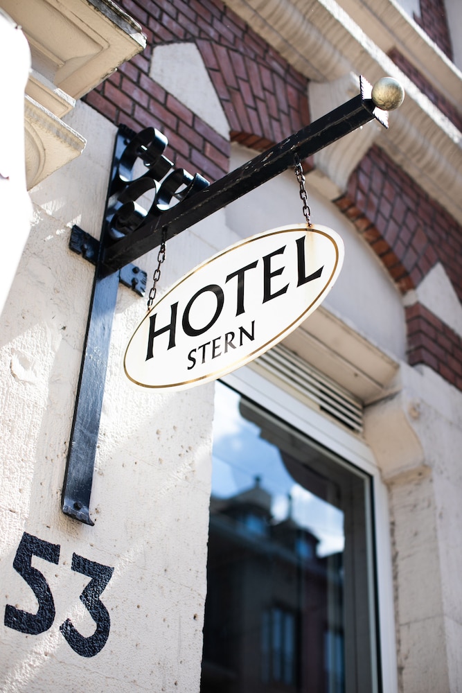 Hotel Stern 5/50