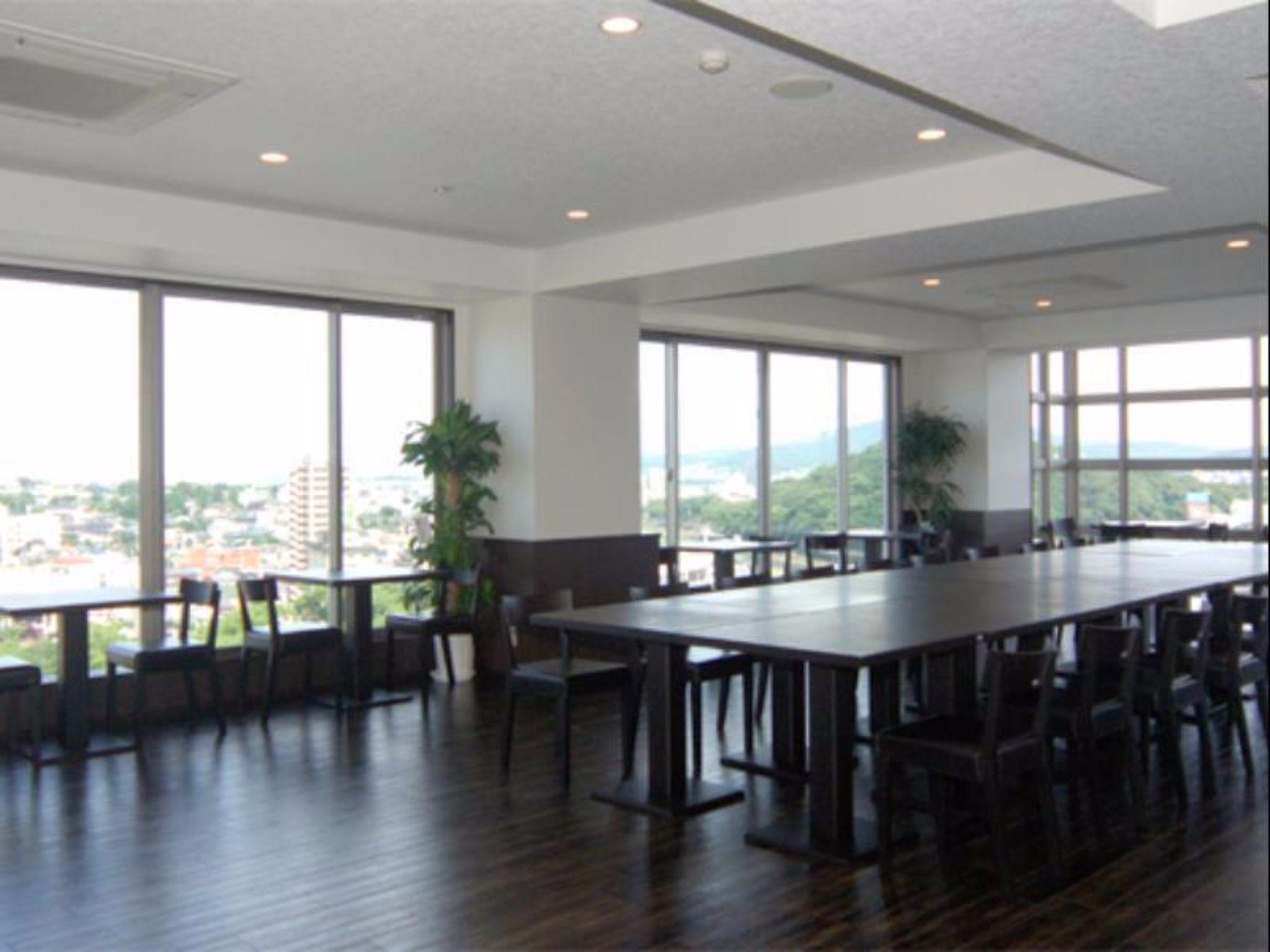 New Station Hotel Premier 20/24