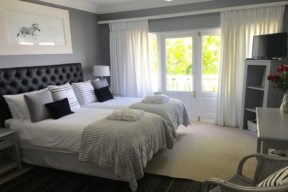 Roseroc Boutique Guest House 7/82