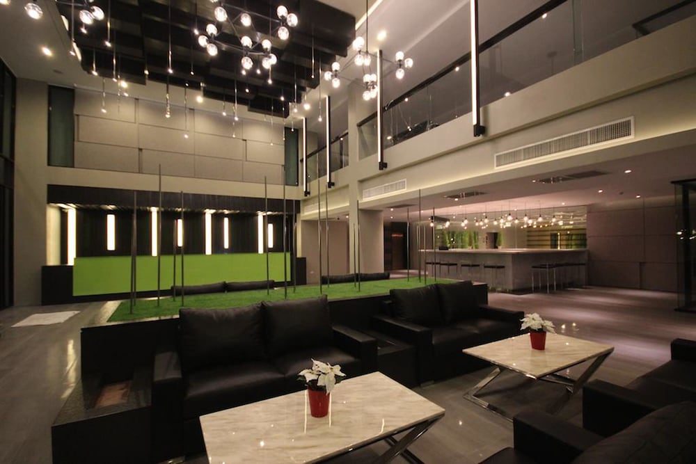 Season Five Hotel 49/53