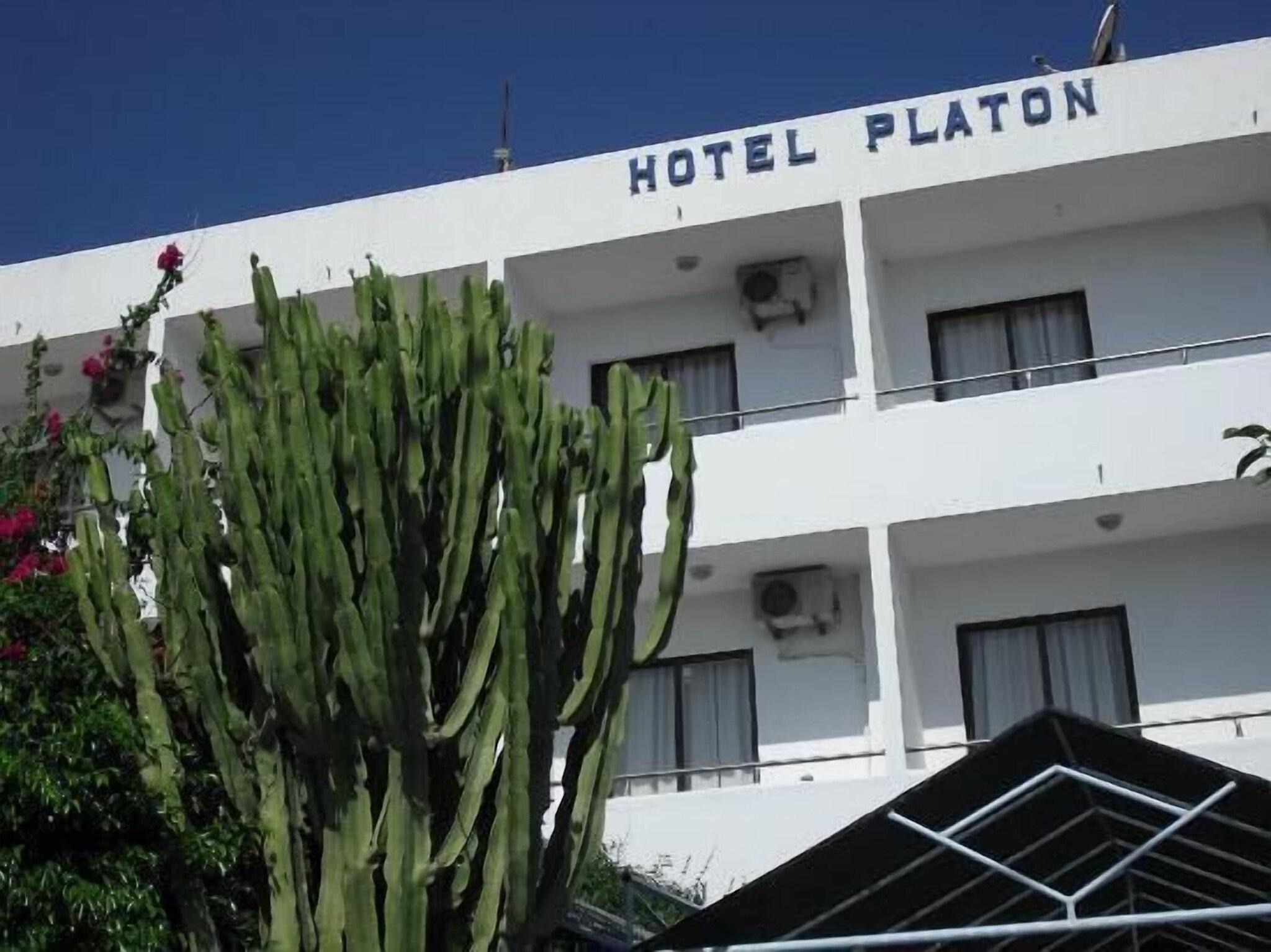 PLATON HOTEL 2/27