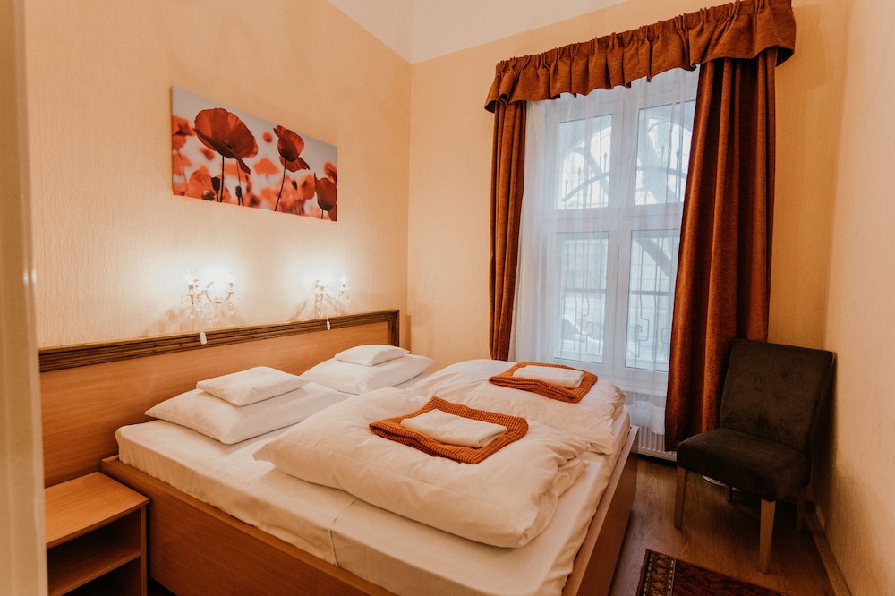 Tisza Hotel 9/50