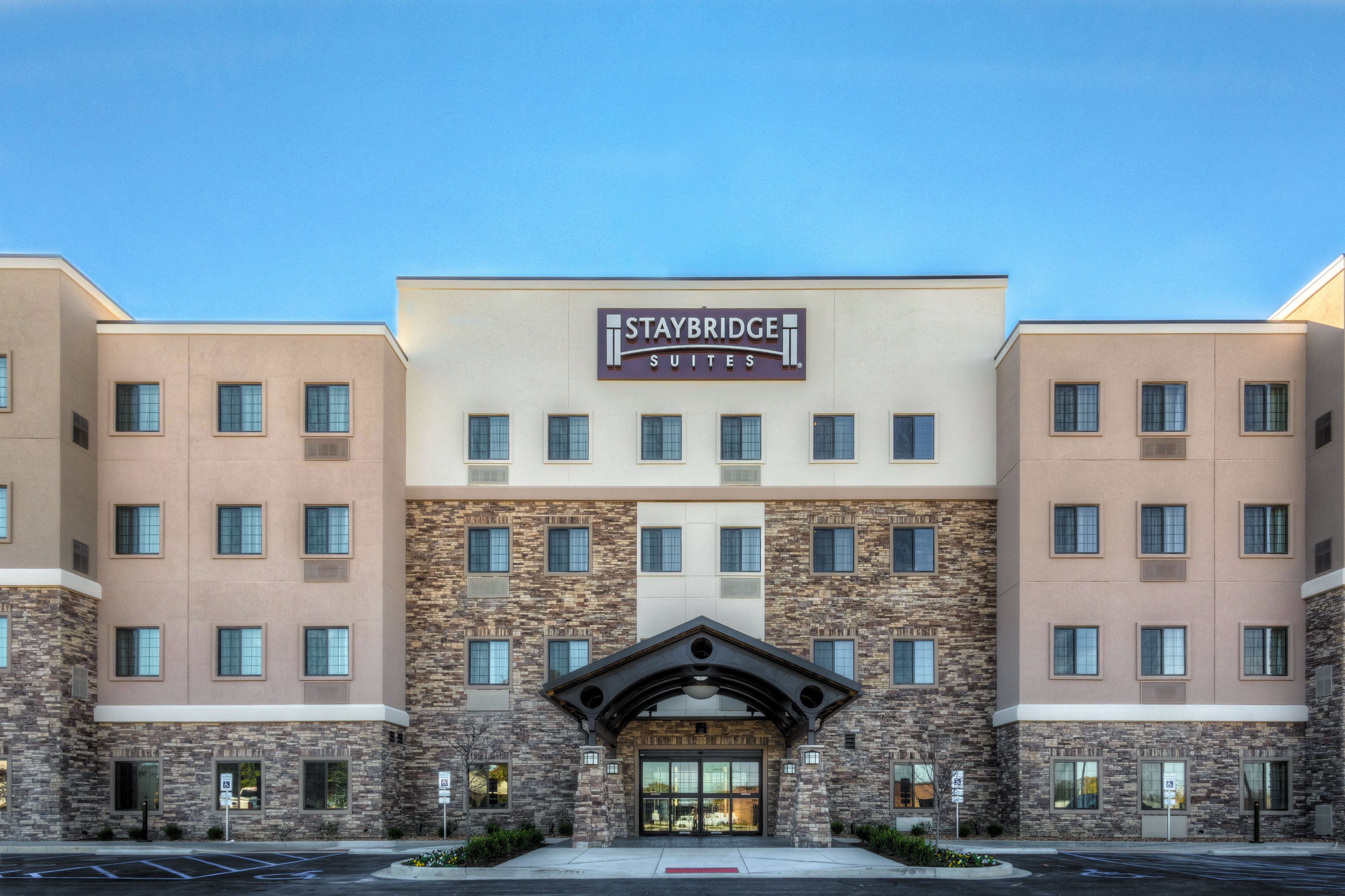 Staybridge Suites St Louis - Westport 1/37