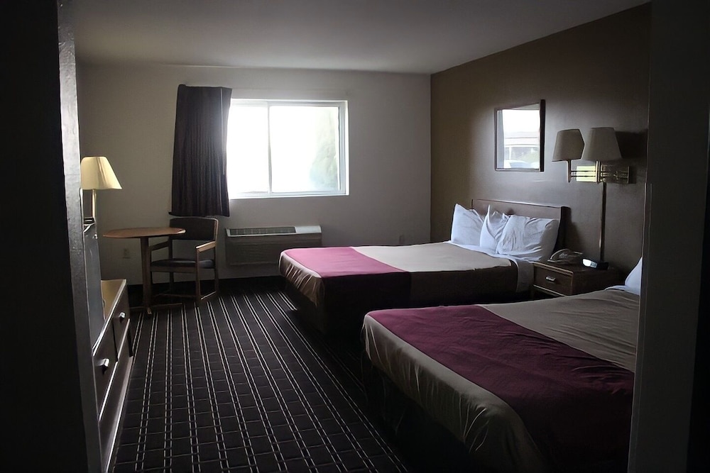 AmeriVu Inn and Suites-Stanley 19/47