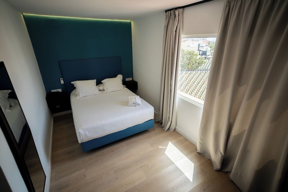 Economy, Single, Double or Twin Bed، Hotel Sireno Torremolinos Adults Only 4/9