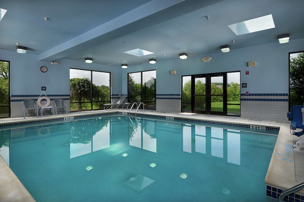 swimming pool spa