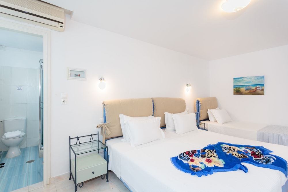 Pyrgaki Hotel 24/71