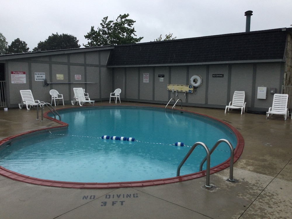 Travelodge by Wyndham Lansing MI 1/21