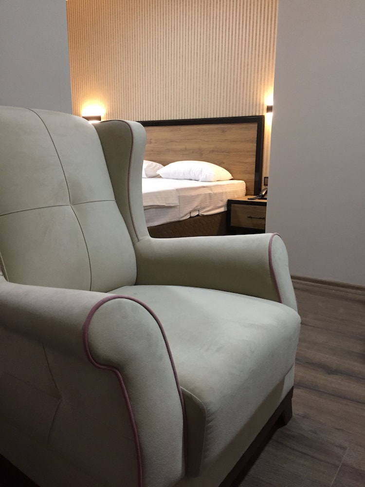 Suvari Boutique Hotel 12/47