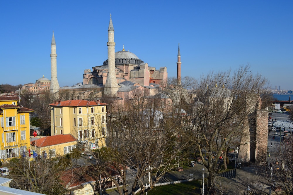 Ares Hotel Istanbul 38/39