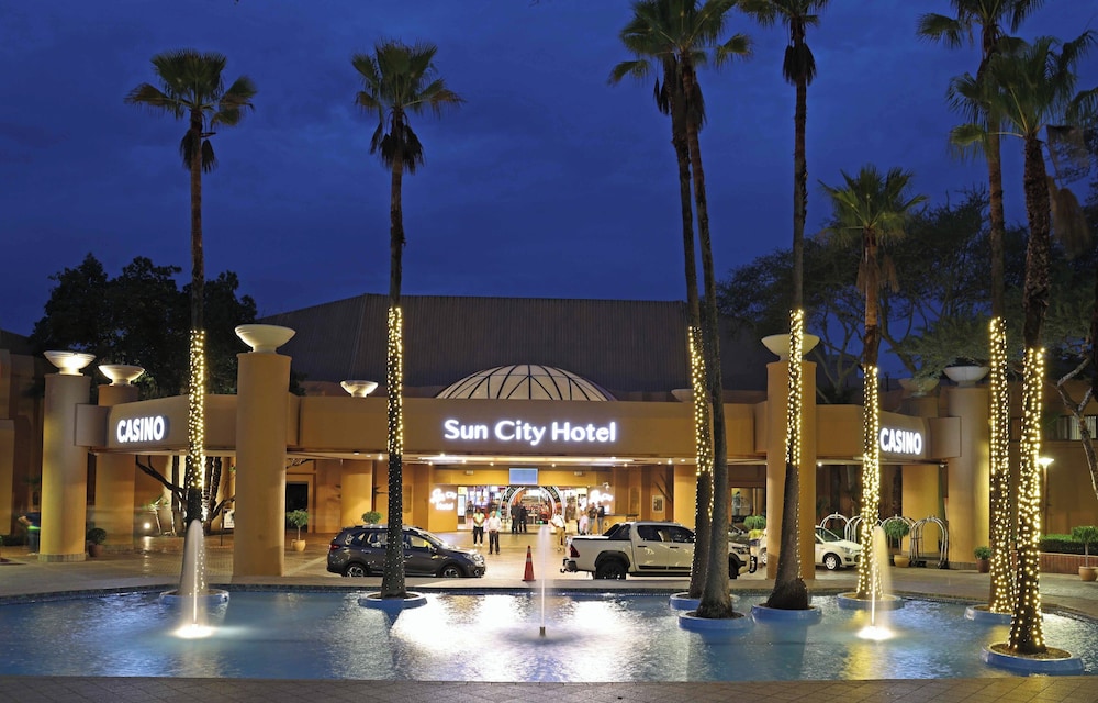 Sun City Hotel 2/50