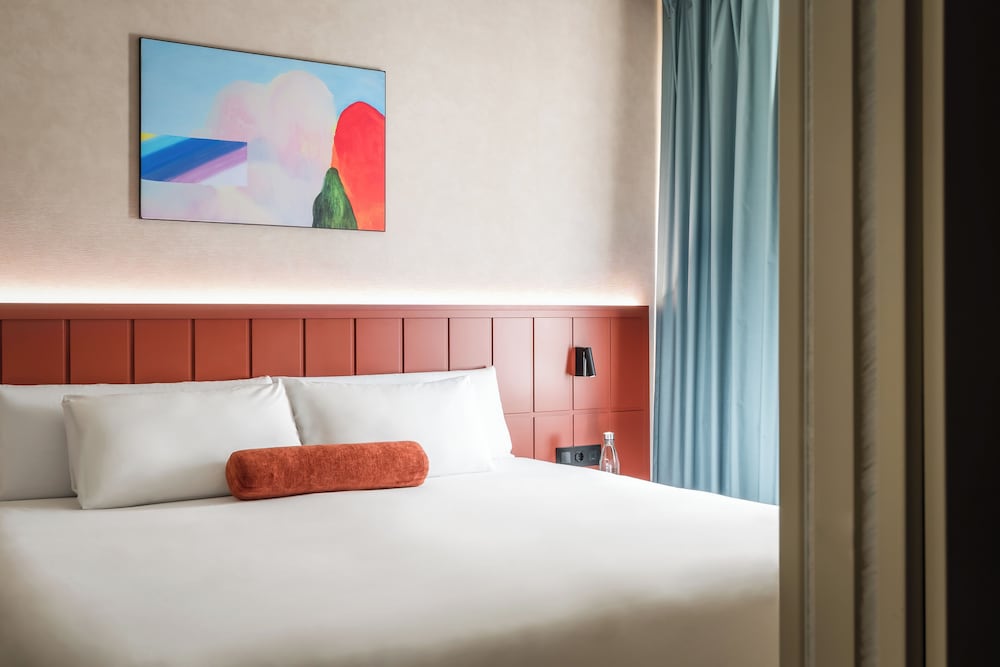 SUPERIOR, DOUBLE BED