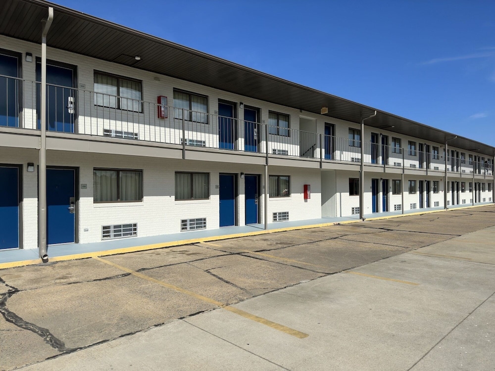 Motel6 Dyersburg, TN 41/50