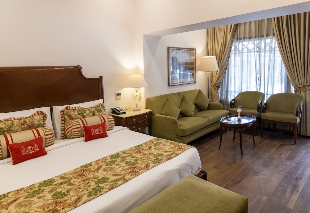 The Claridges Nabha Residence 4/34