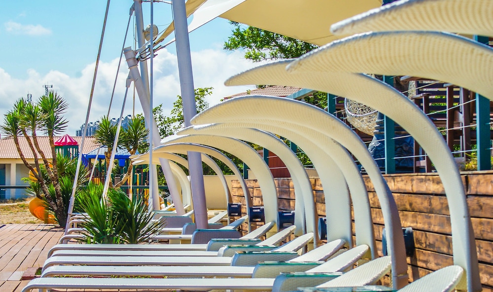 THE CRESCENT BEACH HOTEL 写真2