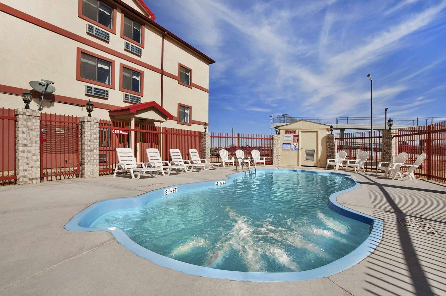 Lubbock Hotel 31/34