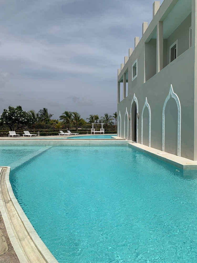 Life Resort St.Thomas Royal Palm 46/50