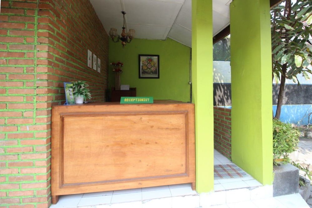Reddoorz Jalan Parangtritis 11/56