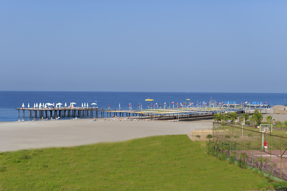 Raymar Resort and Aqua 38/50
