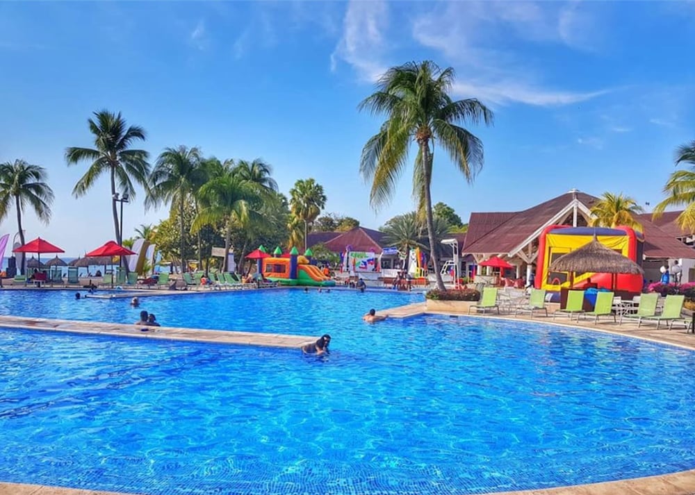 Royal Decameron Indigo Beach Resort and Spa 3/67