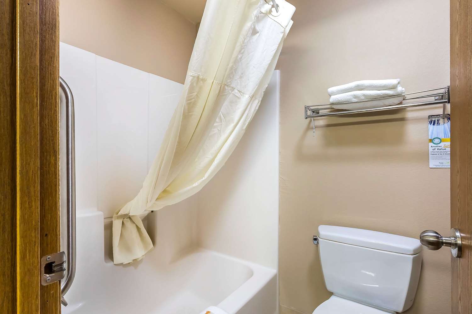 Quality Inn and Suites Chesterfield Village 13/16