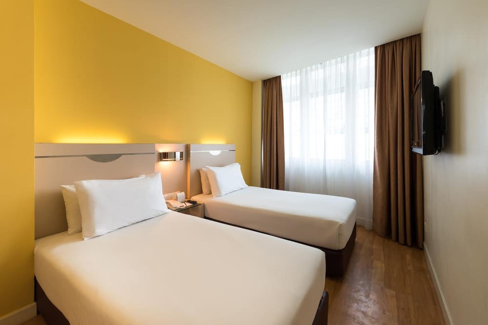 Hotel Sentral Georgetown 8/25