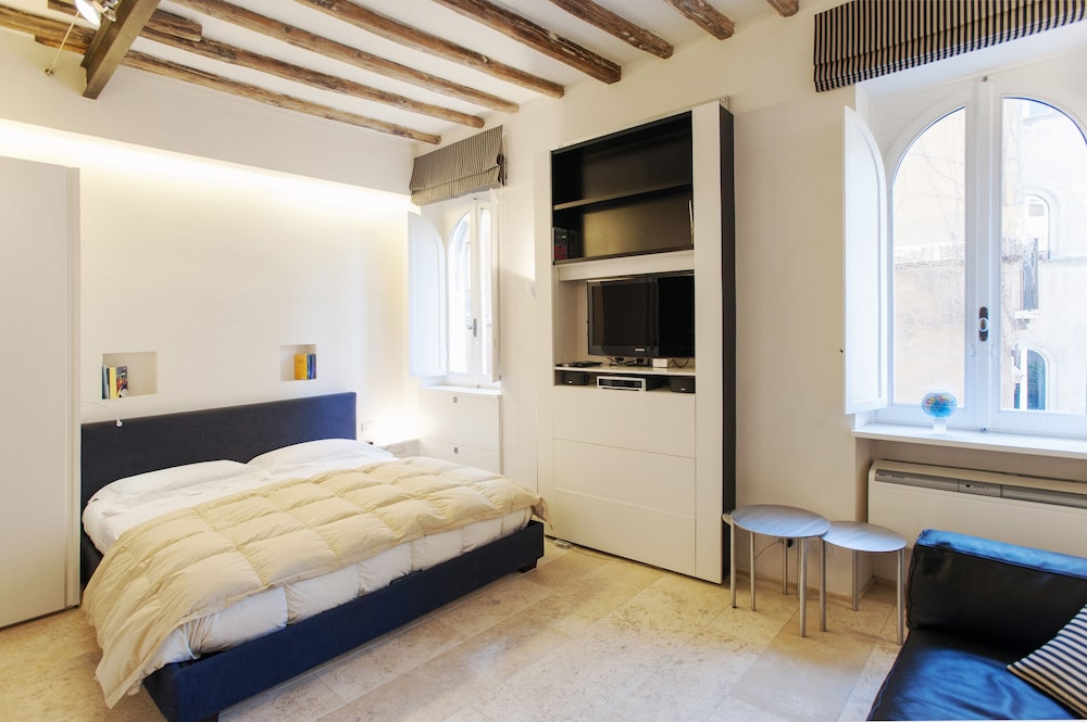 Oro - WR Apartments near Castel Sant Angelo 4/19
