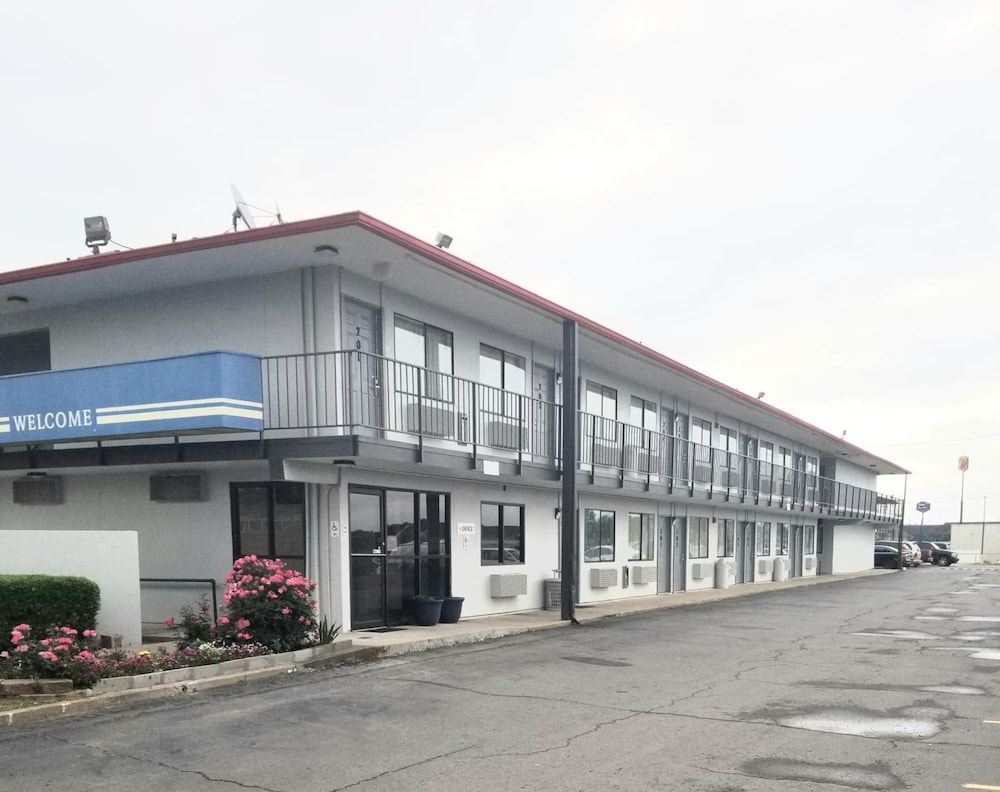 Motel 6 Conway 1/30
