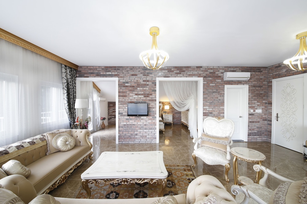 Morina Deluxe Hotel 44/50