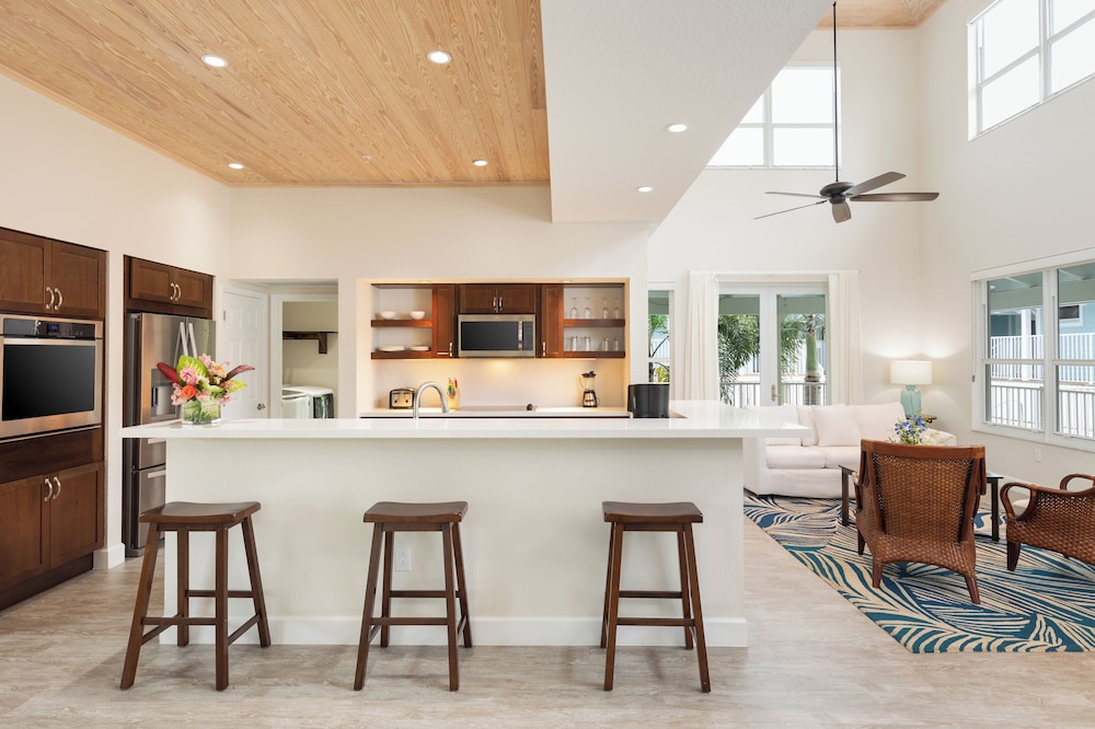 Dolphin Point Villas 35/50