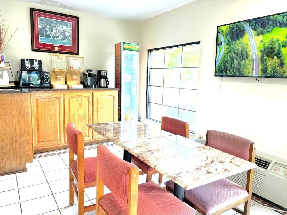 Budget Inn 38/50