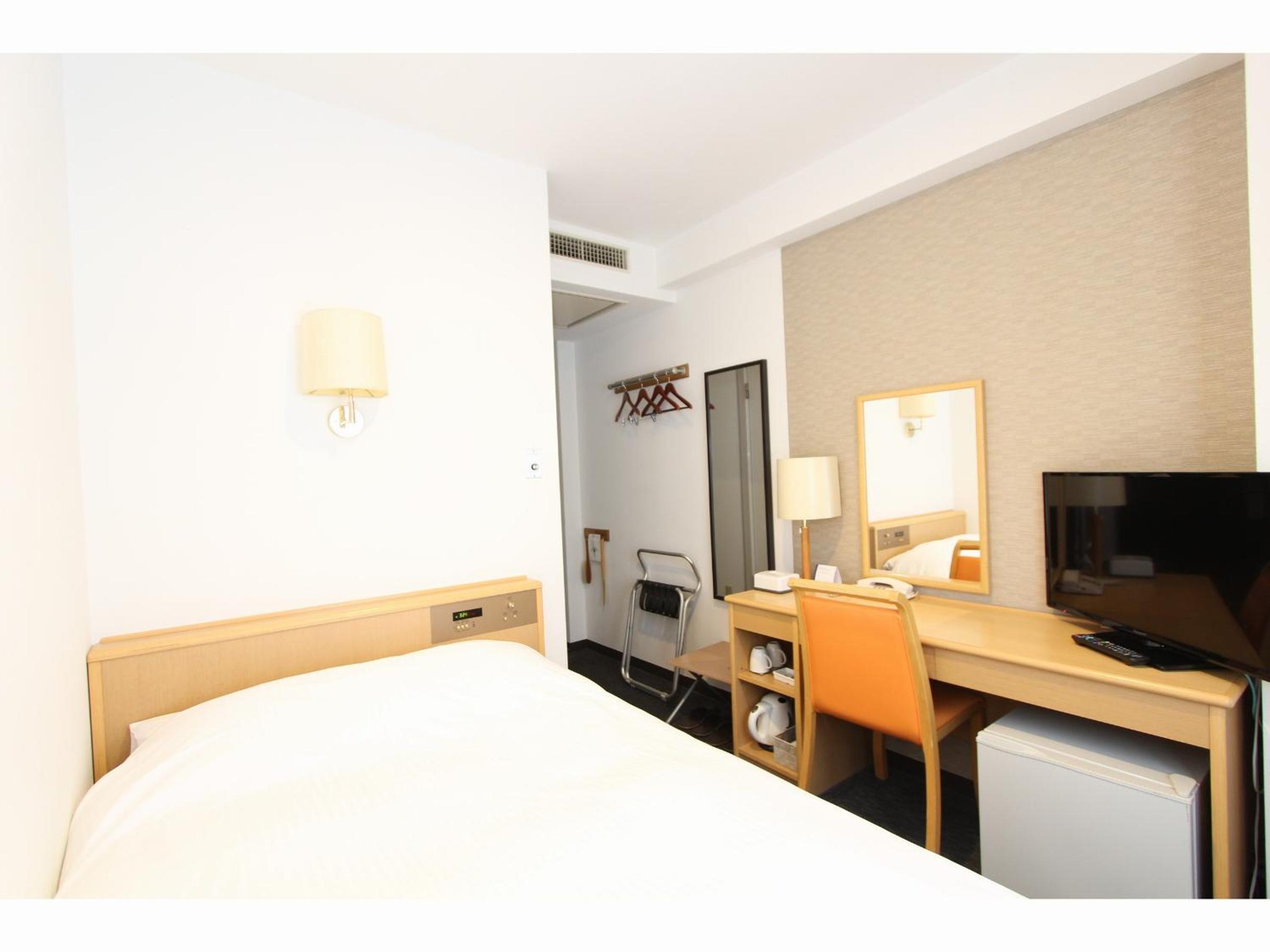 Room, Single