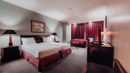 Junior Suite, Twin Beds, Smoking