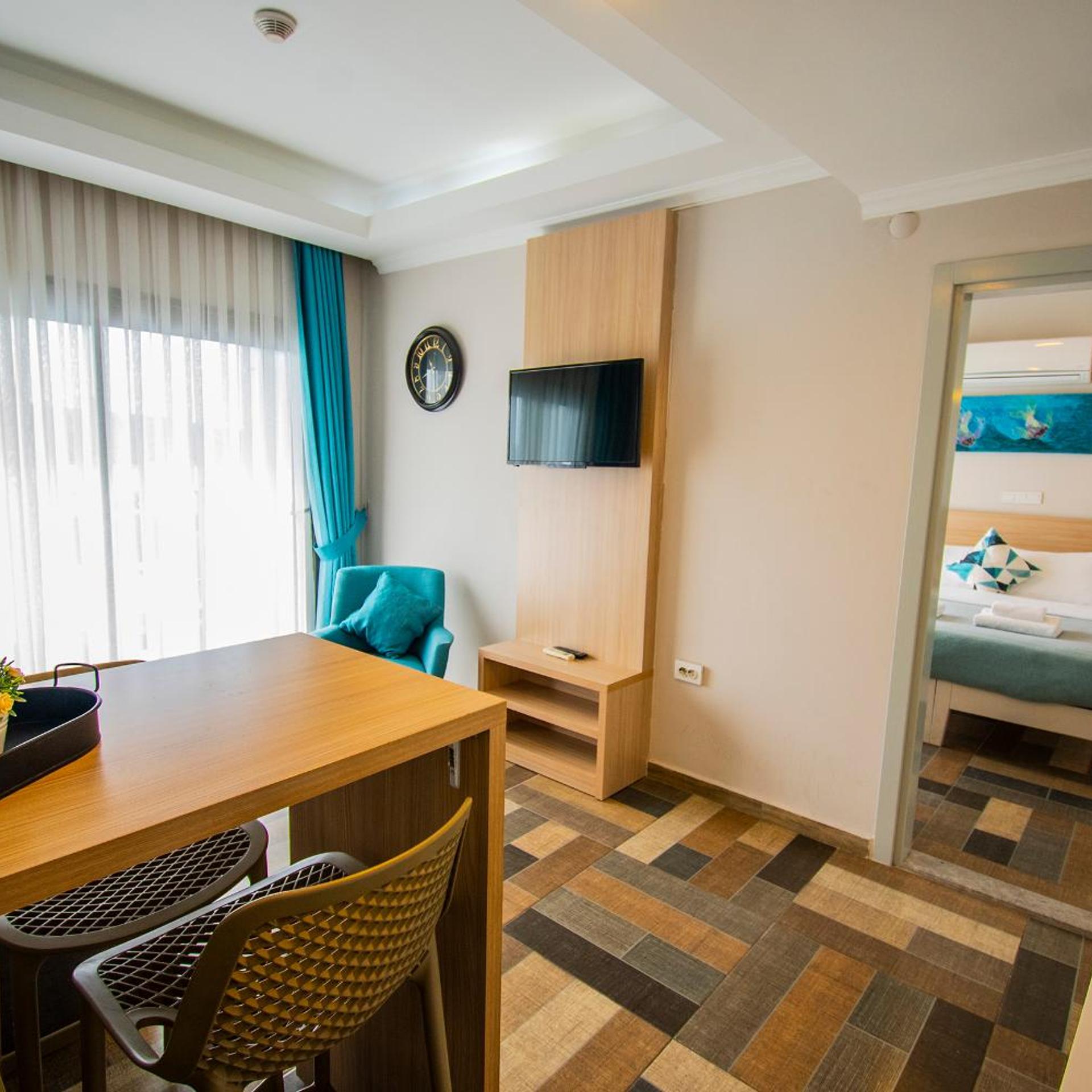 apartment, sea view, M Suite Hotel 7/8