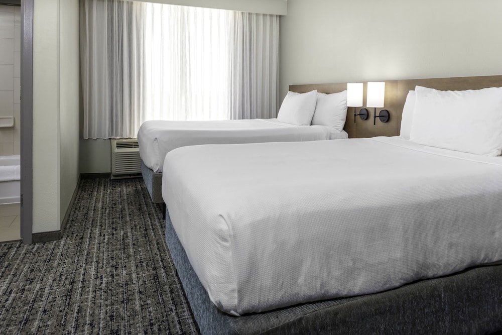 Hyatt Place Dallas/Arlington 9/59