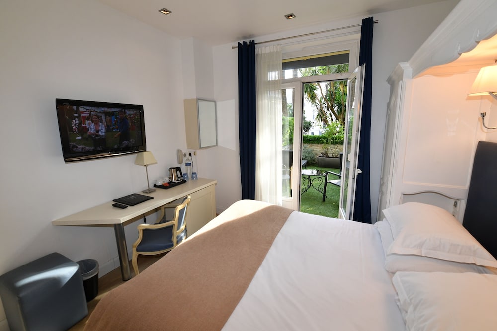 Hotel De Provence 27/70