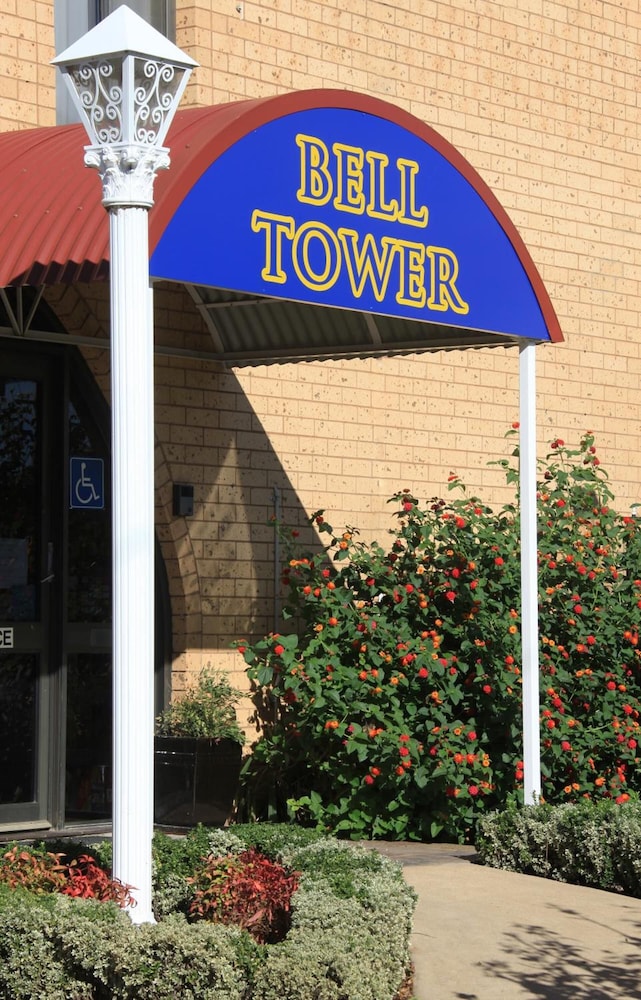 Bell Tower Motor Inn 28/32