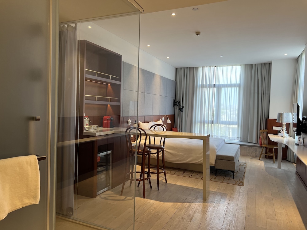 NOVOTEL HONGQIAO EXHIBITION 15/31
