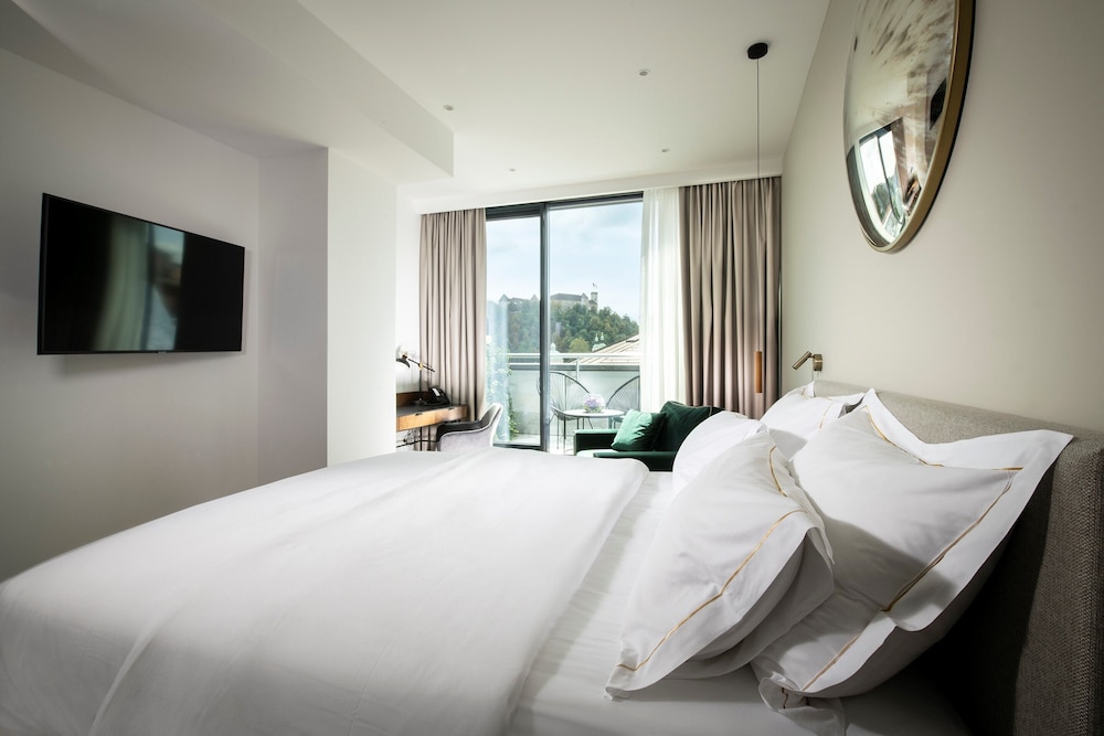 City Hotel Ljubljana 31/51