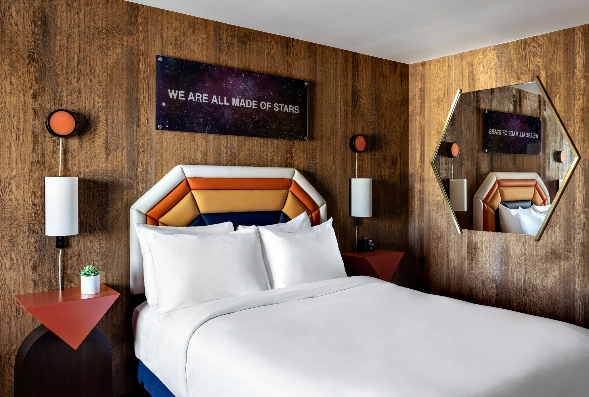 Americana Motor Hotel 10/31